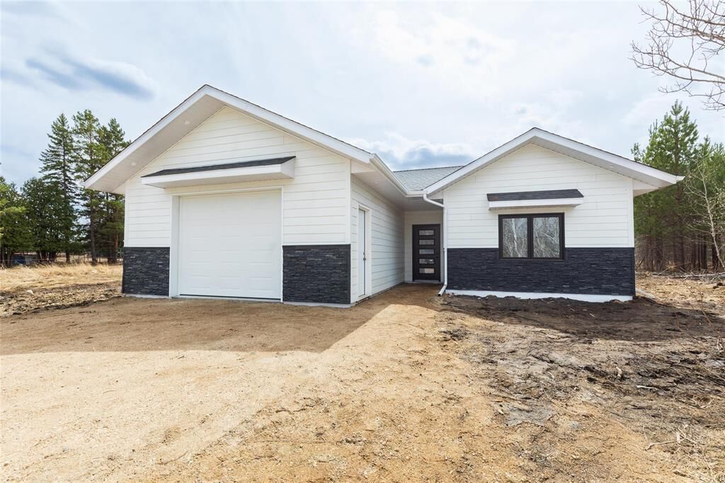 Photo de la propriété:  3 12 Road North  MB R0A 1P0 