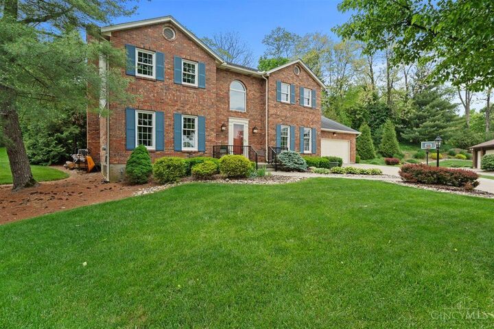 Property Photo:  2001 Beechglen Court  OH 45233 