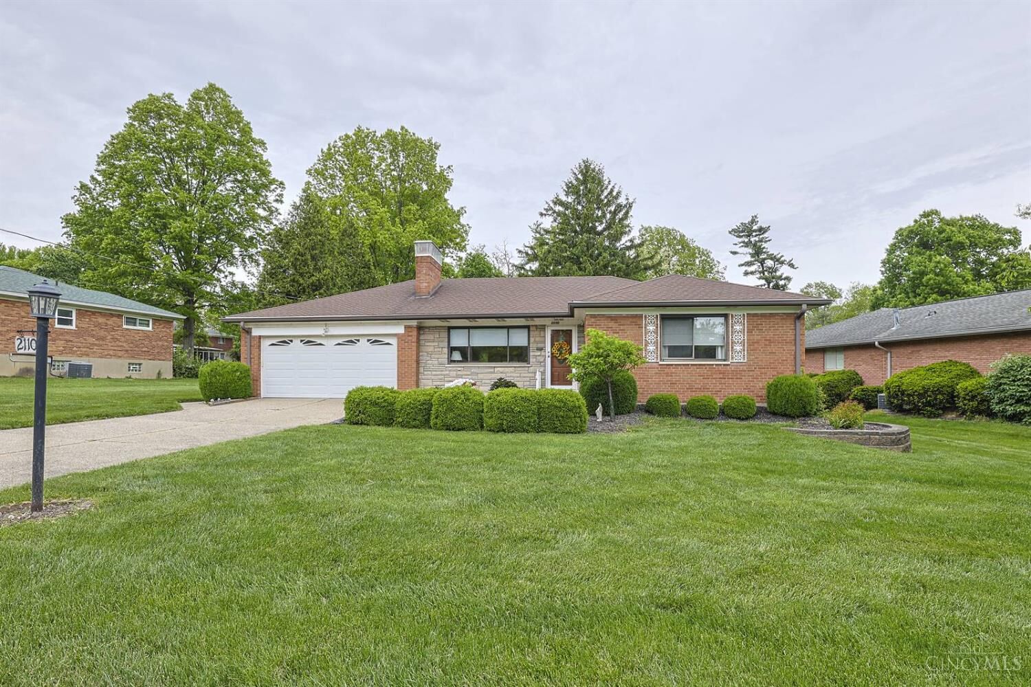 Property Photo:  2110 Simbury Court  OH 45224 