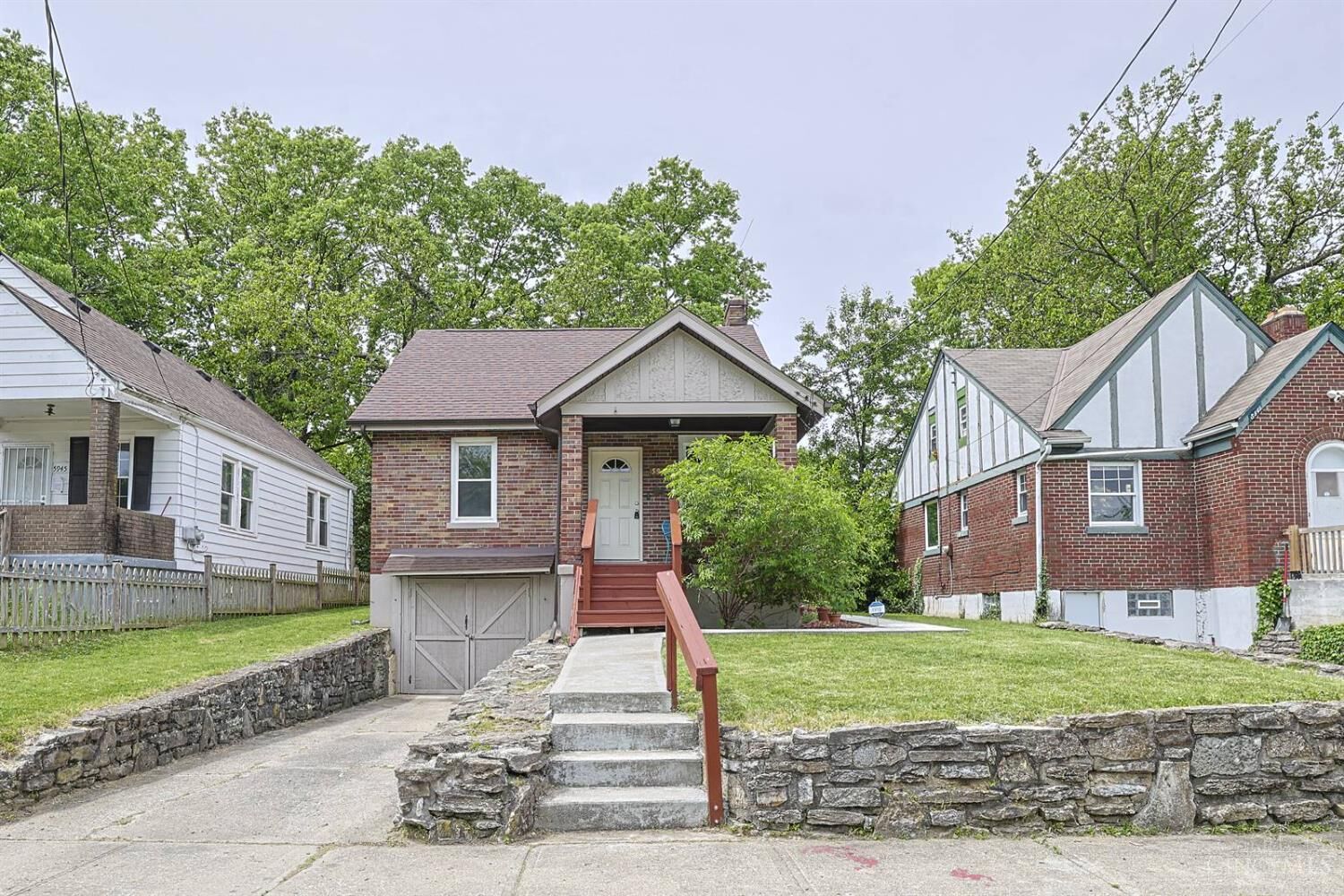 Property Photo:  5947 Leffingwell Avenue  OH 45224 