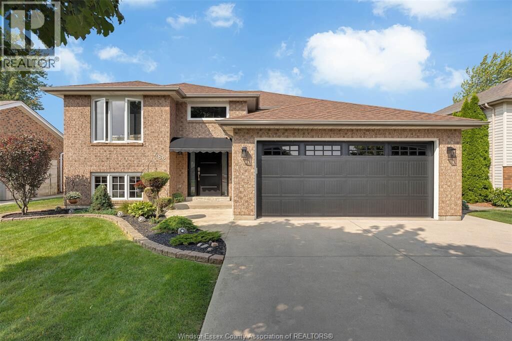 Property Photo:  482 Thorn Ridge  ON N9V 3X4 