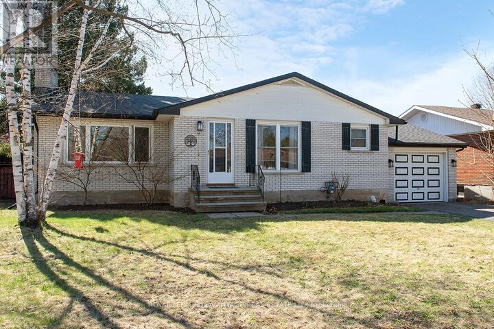 Property Photo: 10 Robert Road ON K7H 2Z8