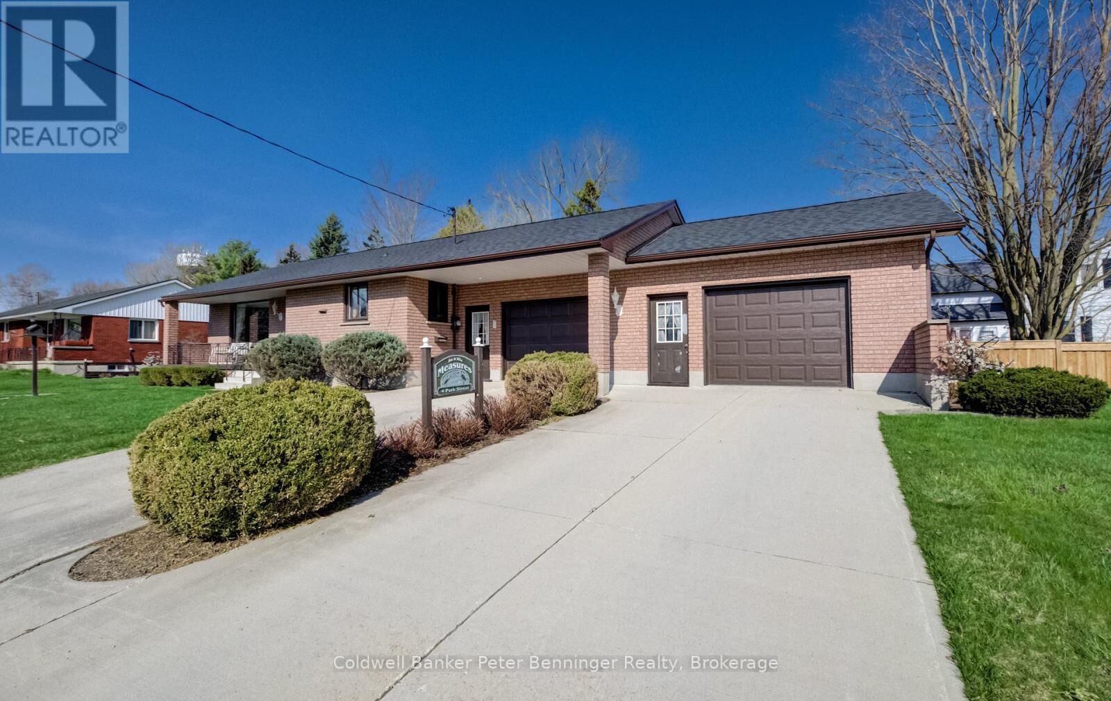 Photo de la propriété:  4 Park St Street West  ON N0G 1M0 