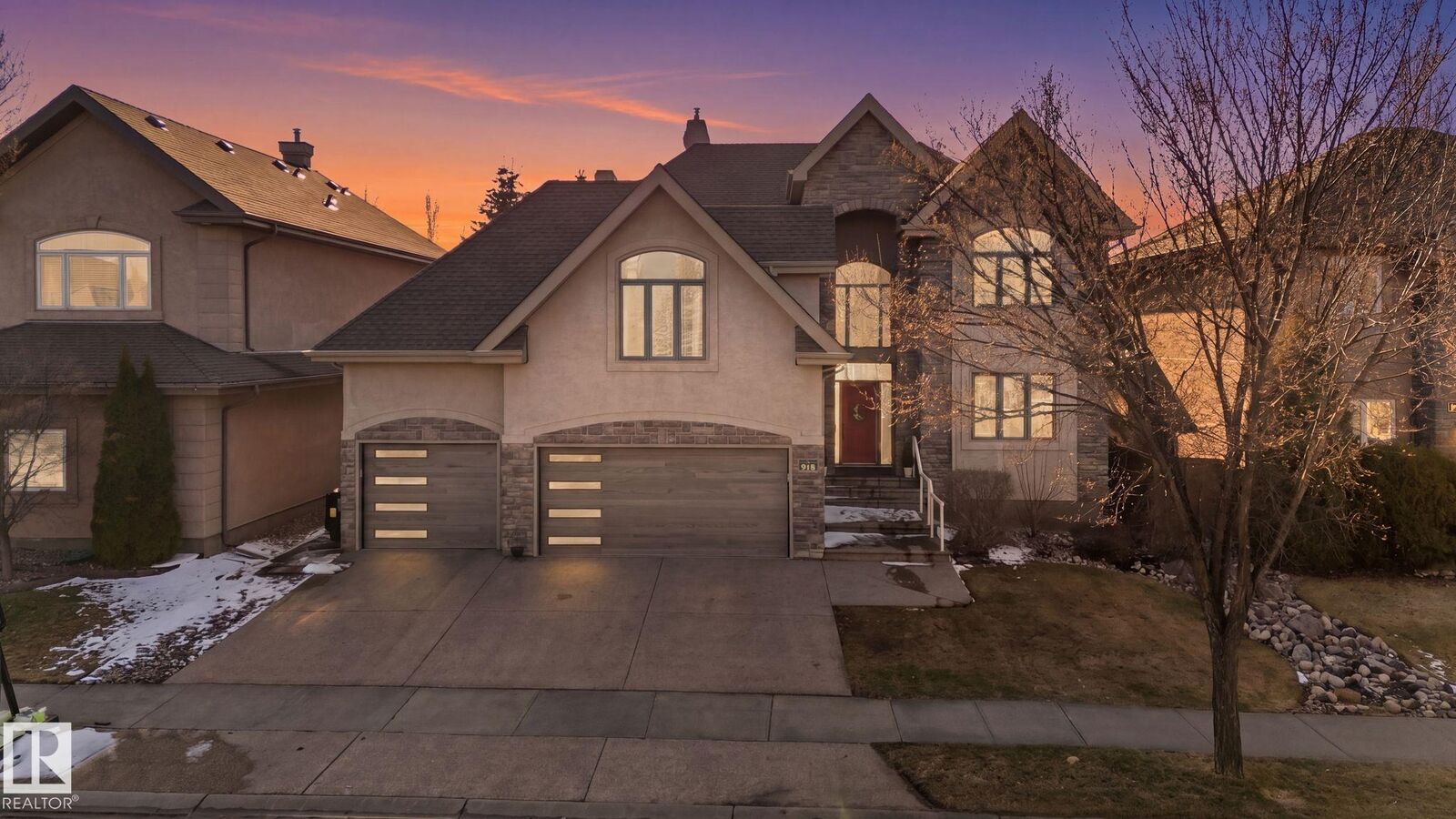 Property Photo:  918 Hollingsworth Bend NW  AB T6R 3L3 