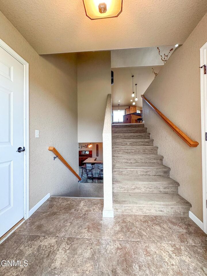 Property Photo: 502 Granite Drive ND 58503