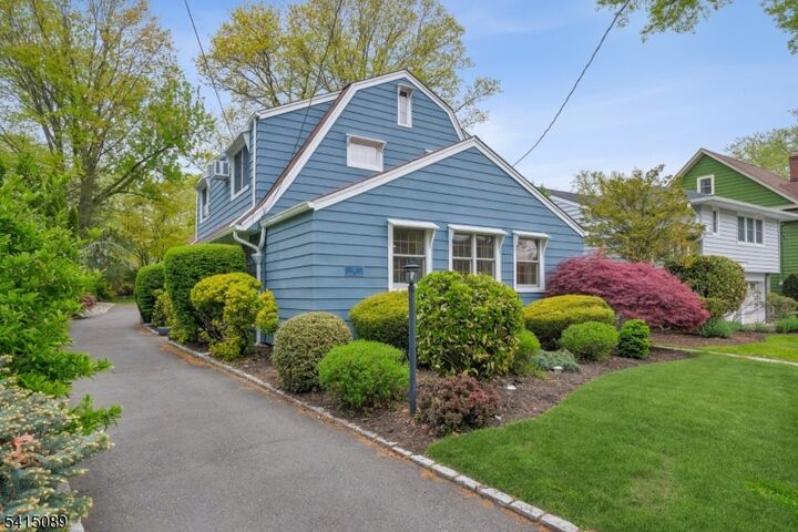 Property Photo:  61 Burnett Ter  NJ 07040 