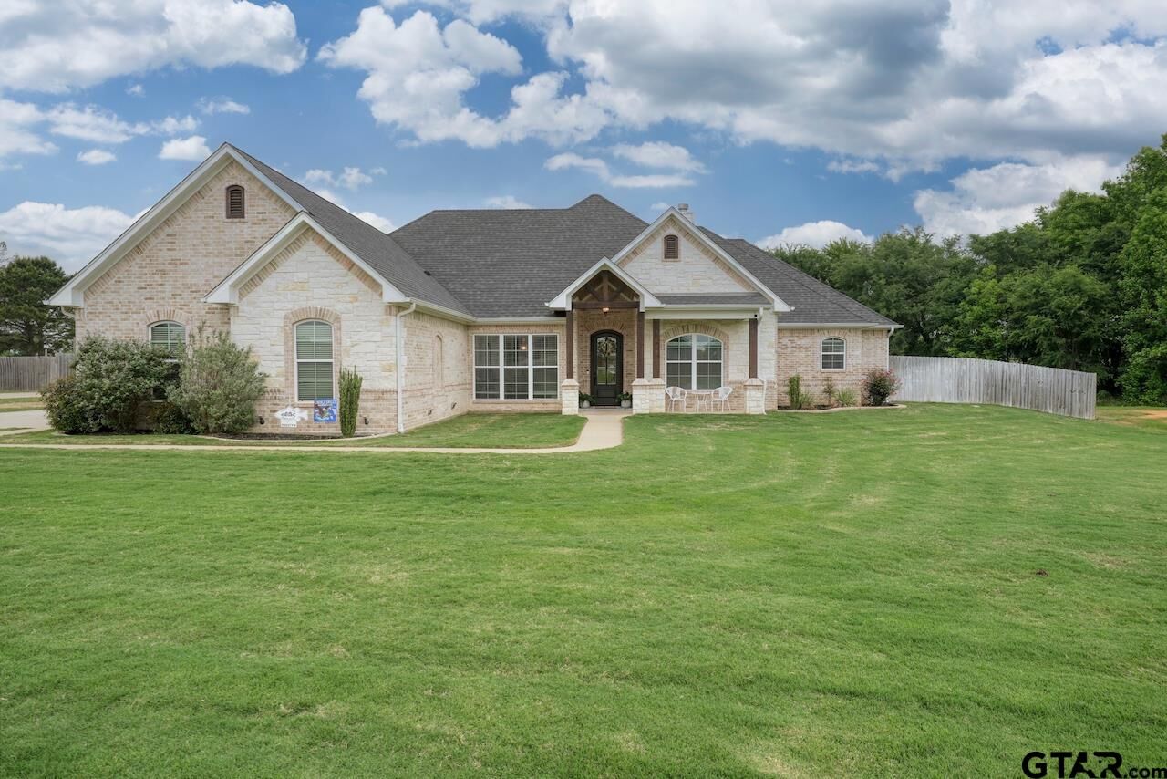 Property Photo:  19359 Ridge Point Cir  TX 75771 