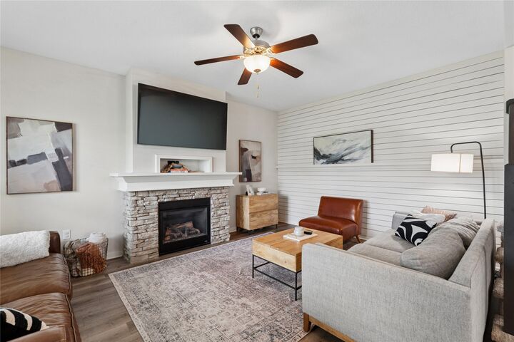 Property Photo:  1653 SW Arlan Drive  IA 50023 