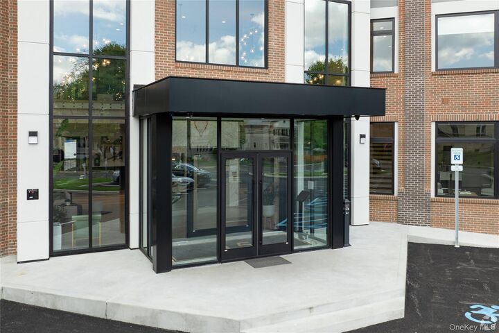 Property Photo:  15 Washington Avenue 105  NY 10901 