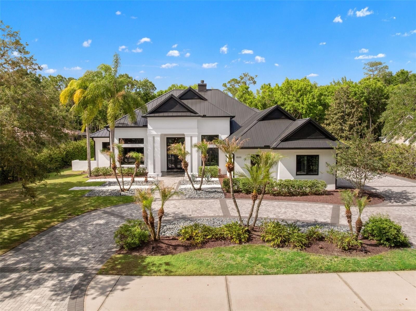 Property Photo: 9599 Sloane Street FL 32827