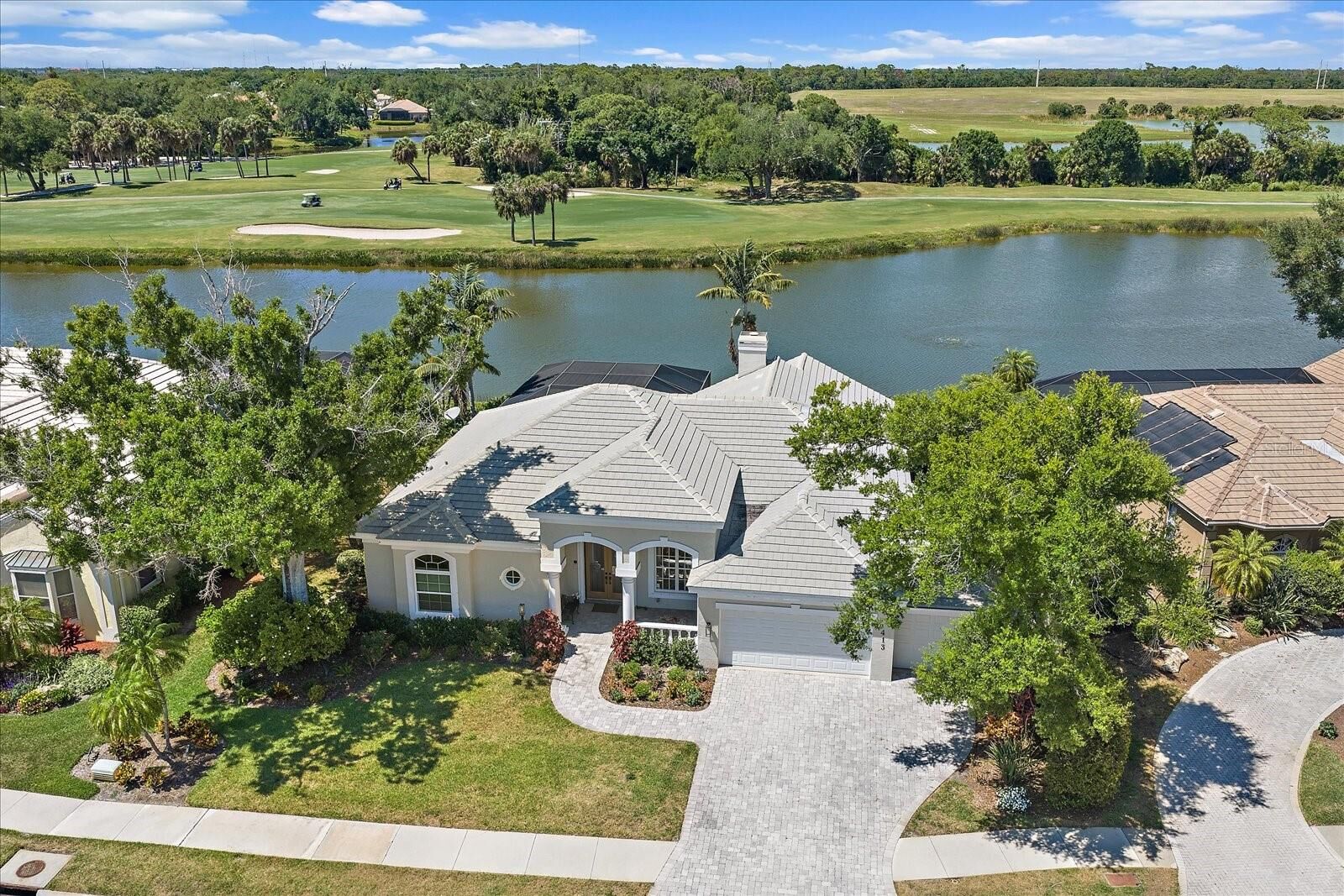 Property Photo:  413 Fieldstone Drive  FL 34292 