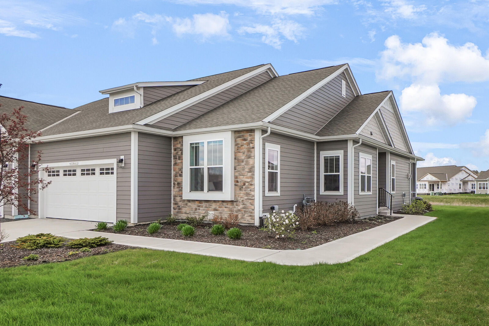 Property Photo: W253n6621 Aspen Ln WI 53089