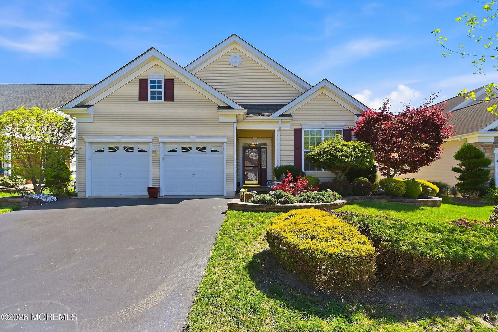 Property Photo:  26 Balmoral Drive  NJ 08527 