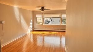 Property Photo: 5544 N Campbell Avenue 1C IL 60625