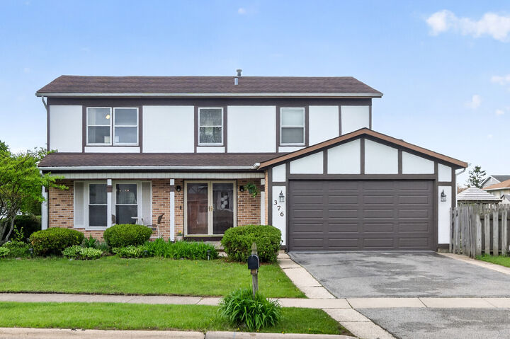 Property Photo:  376 Canyon Trail  IL 60188 
