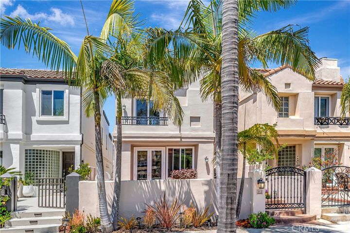 Property Photo:  515 20th Street  CA 92648 