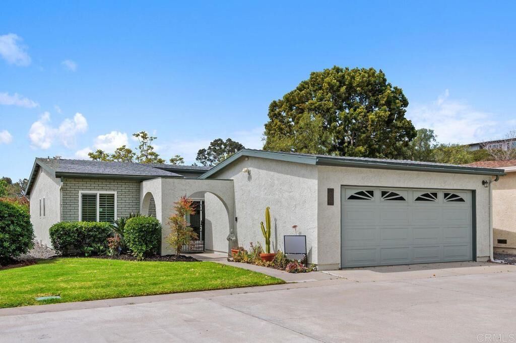 Property Photo:  3709 Sesame Way  CA 92057 