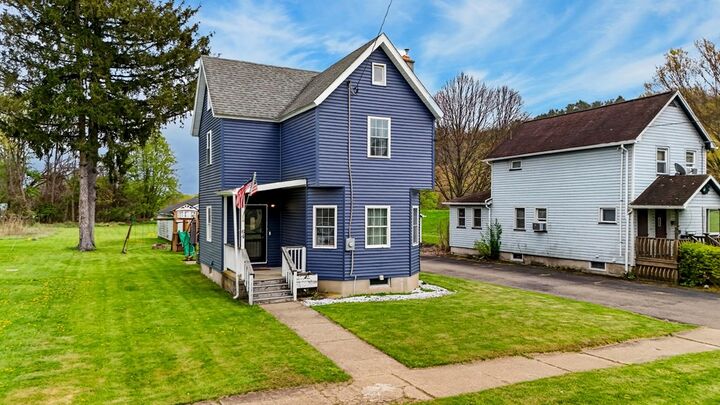 Property Photo:  64 Cleveland Ave  NY 14905 