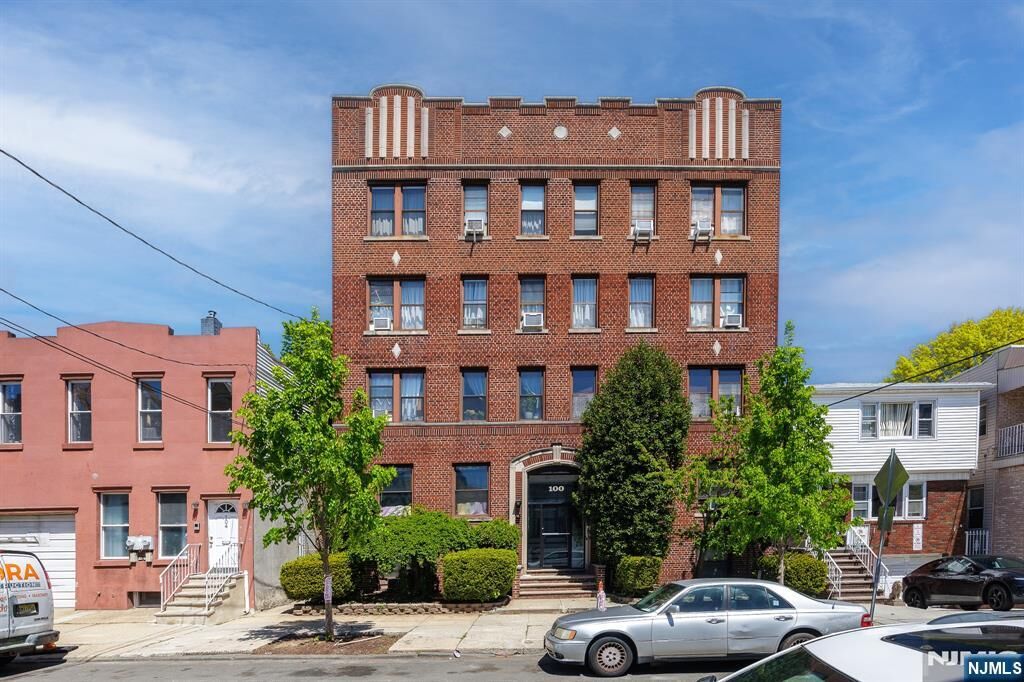 Property Photo:  100 Prospect Street 204  NJ 07307 