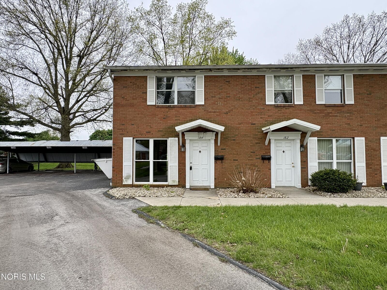Property Photo: 184 Gibson Court OH 44883