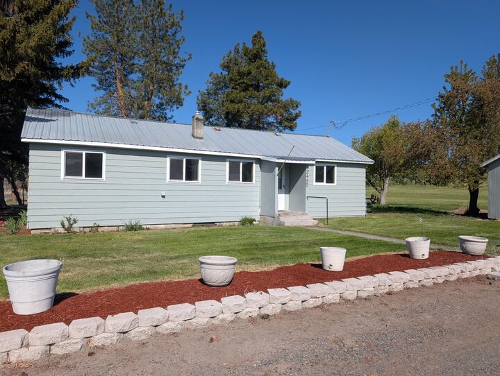Property Photo:  2445 5th Street  OR 97632 