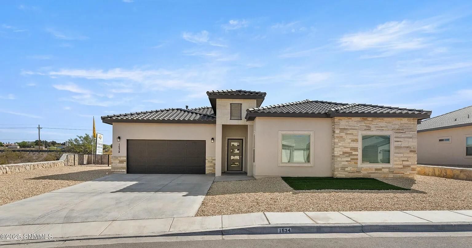 Property Photo: 1534 Lenox NM 88005
