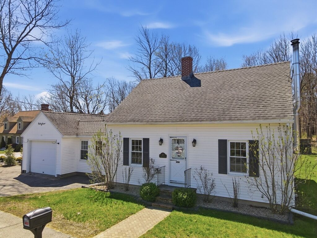 Property Photo:  42 Bacon Street  MA 01473 