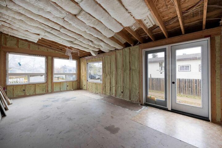 Property Photo:  232 Greenwich Lane  AB T9H 3Z3 
