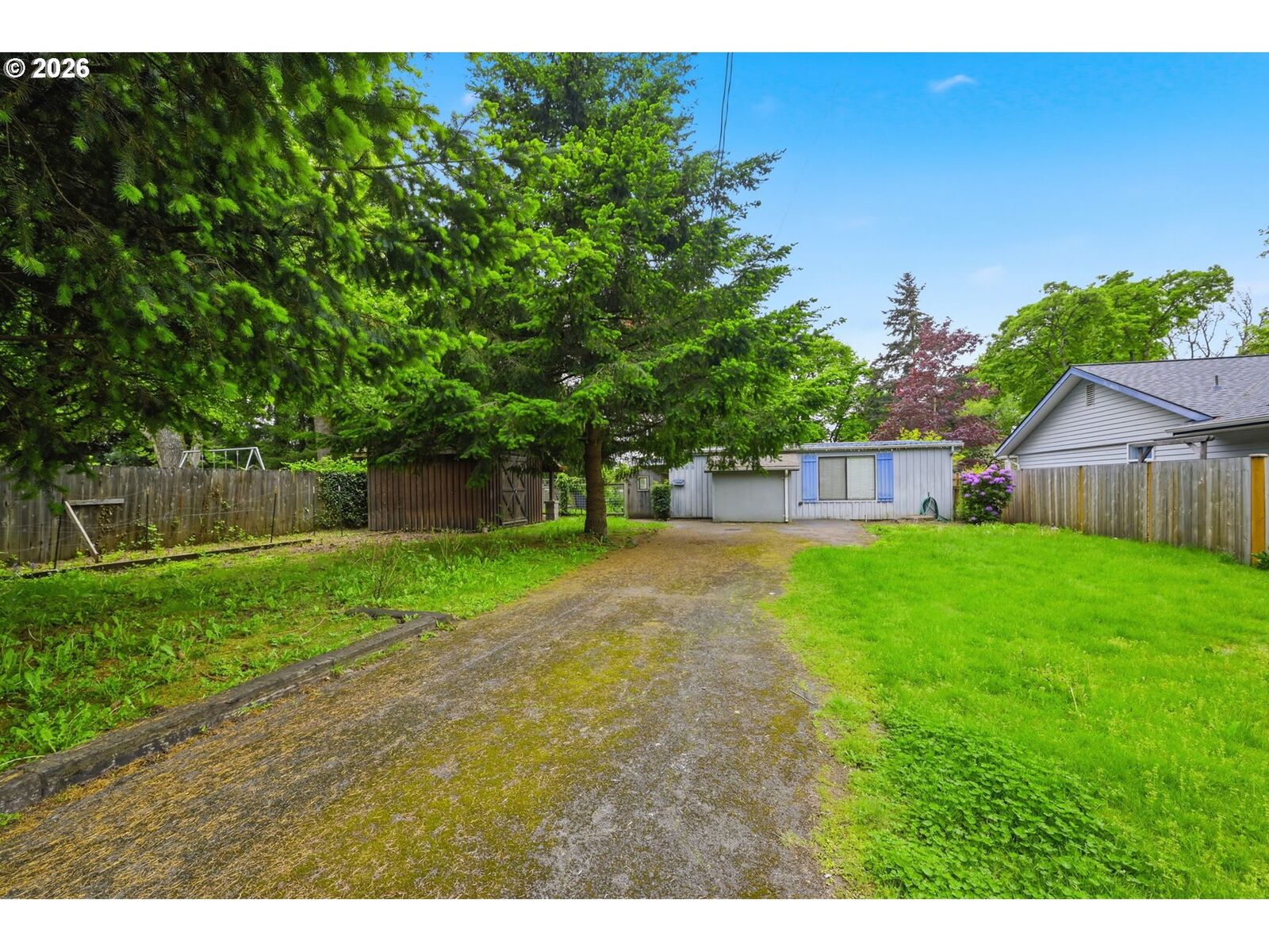Property Photo:  2580 Pioneer Pike  OR 97401 