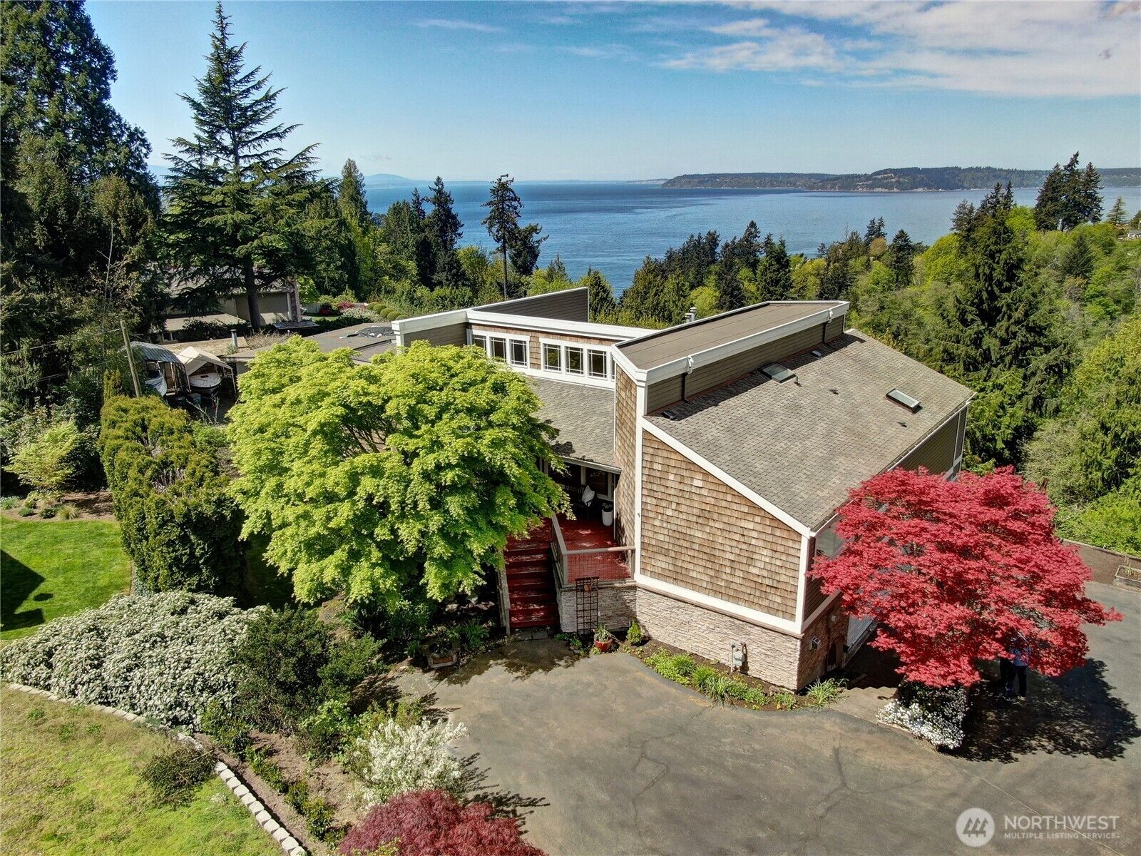 Property Photo:  7103  156th Street SW  WA 98026 