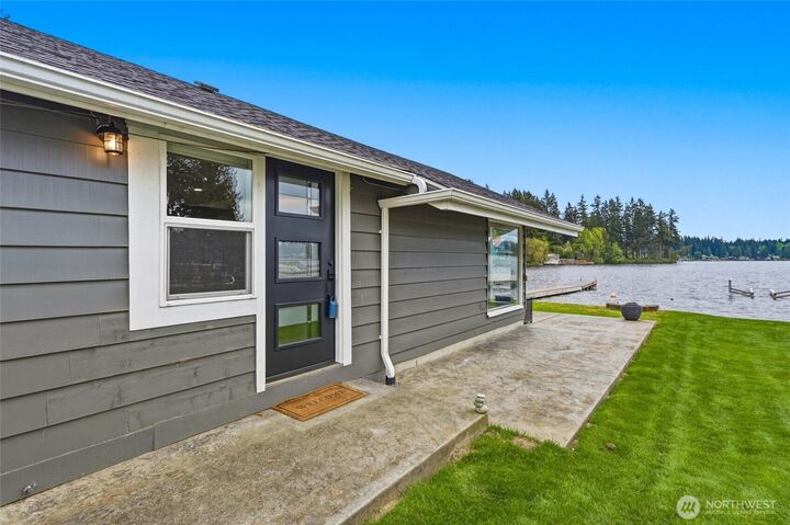 Property Photo:  4302  Peninsula Road  WA 98292 