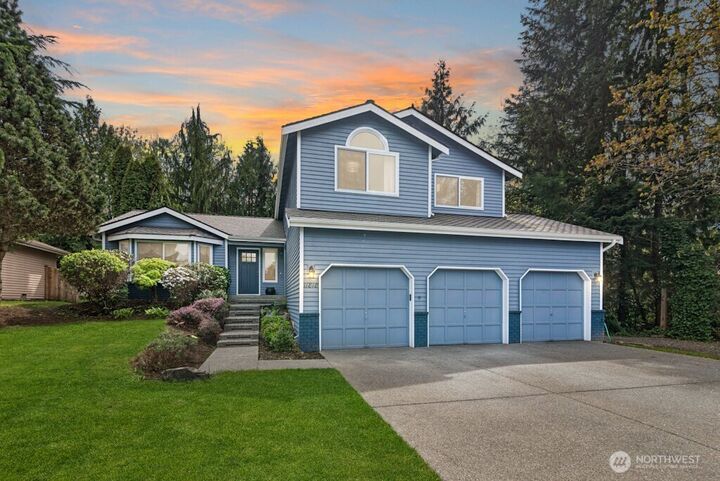 Property Photo:  11818  Meridian Place SE  WA 98258 