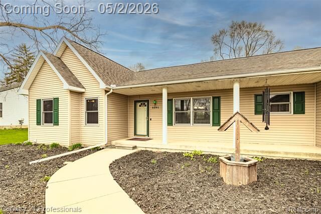 Property Photo:  6591 Windiate Road  MI 48329 
