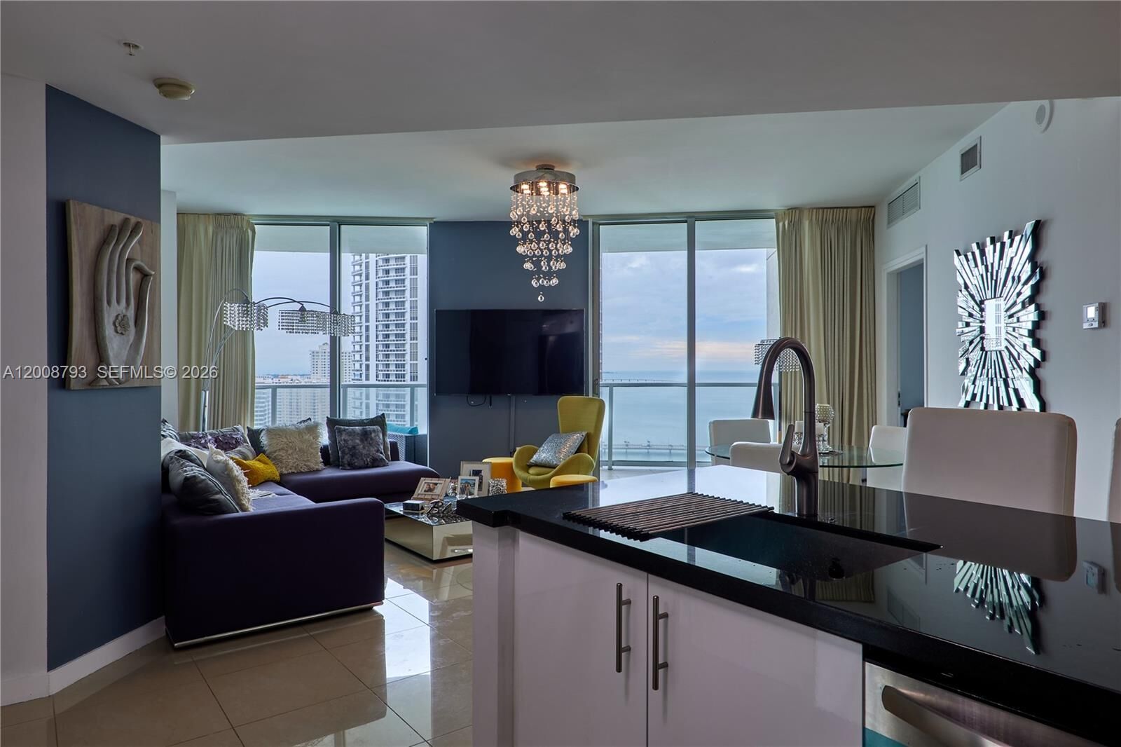 Property Photo:  300 S Biscayne Blvd T-2108  FL 33131 