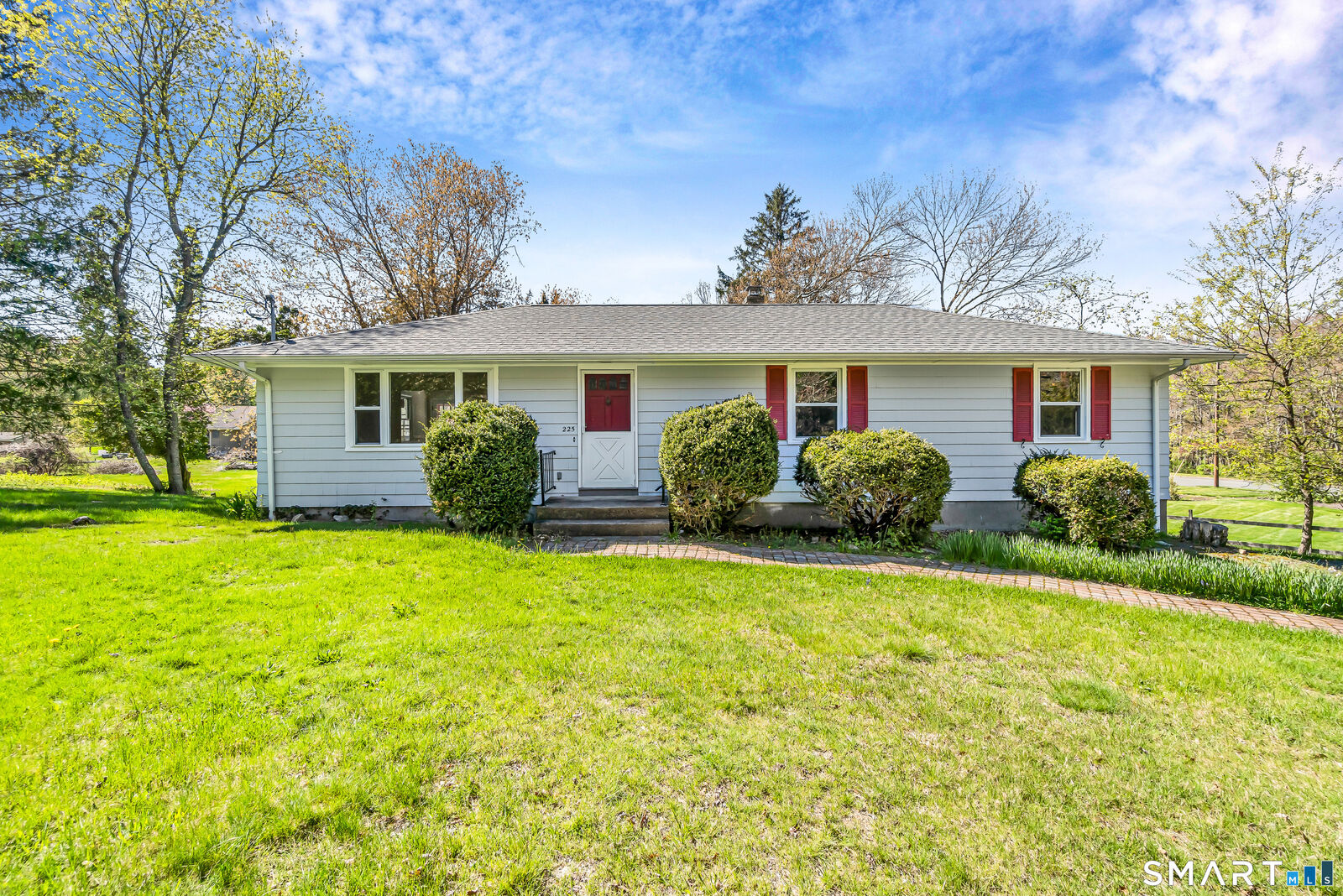 Property Photo:  225 Nichols Avenue  CT 06484 