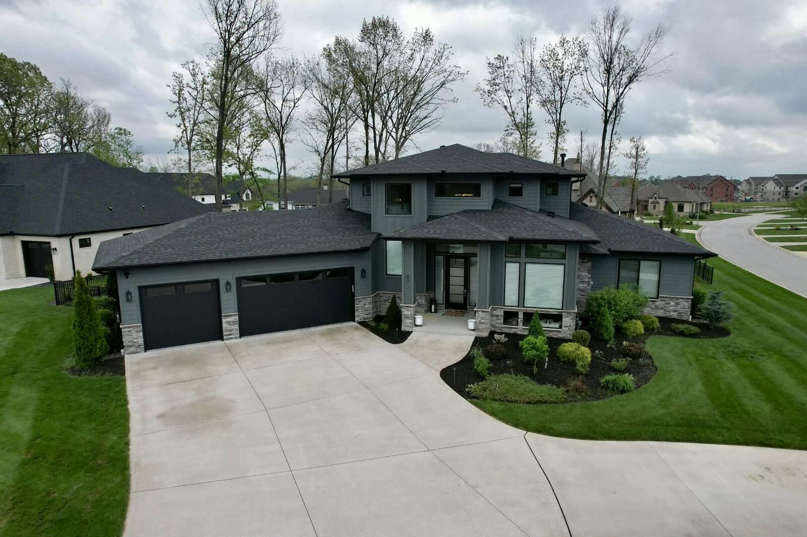 Property Photo:  872 E Celtic Court  MO 65714 