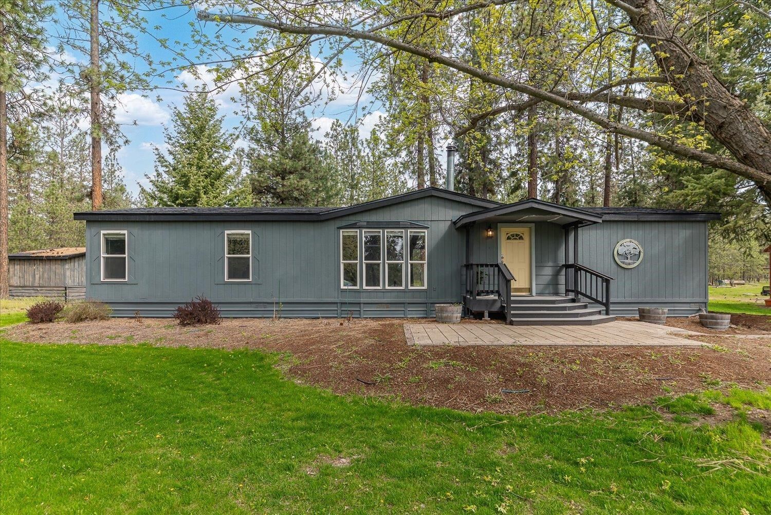 Property Photo: 6480 Stonelodge Rd WA 99026