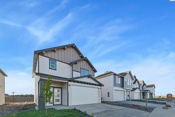 Property Photo: 10538 Clearwater Dr WA 99336