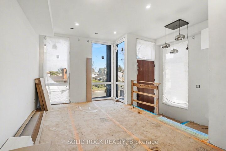 Property Photo: 840 Alpine Avenue ON K2B 5R6