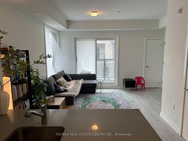 Property Photo:  3421 Ridgeway Drive 1  ON L5L 0B9 