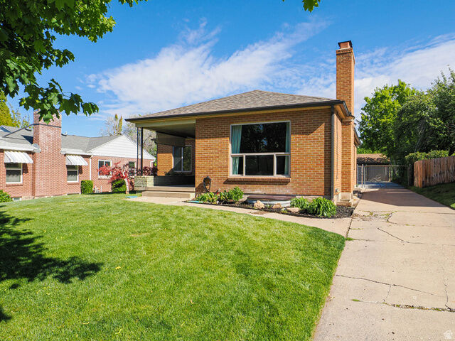 Property Photo: 2157 E Sherman Ave S UT 84108