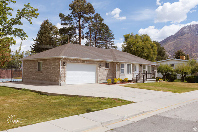 Property Photo:  1901 E Frontier Rd  UT 84121 