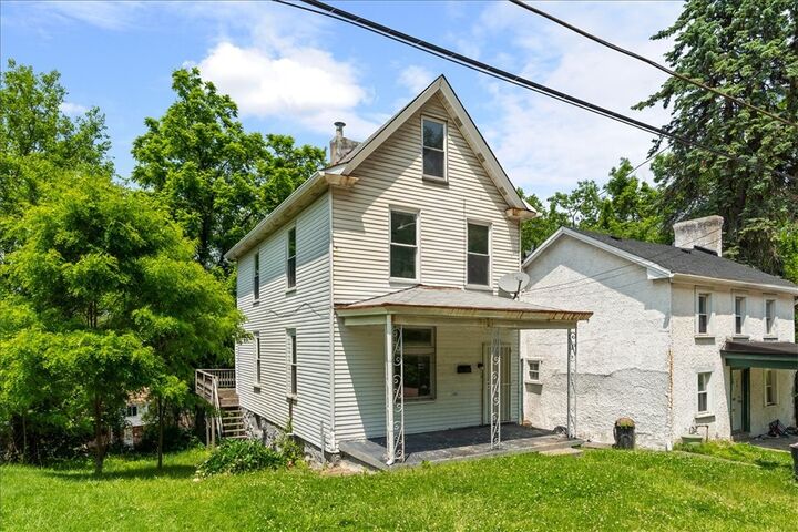 Property Photo:  1567 Princeton Blvd  PA 15221 
