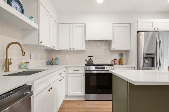 Property Photo: 12404 Adelphi Cove TX 78727
