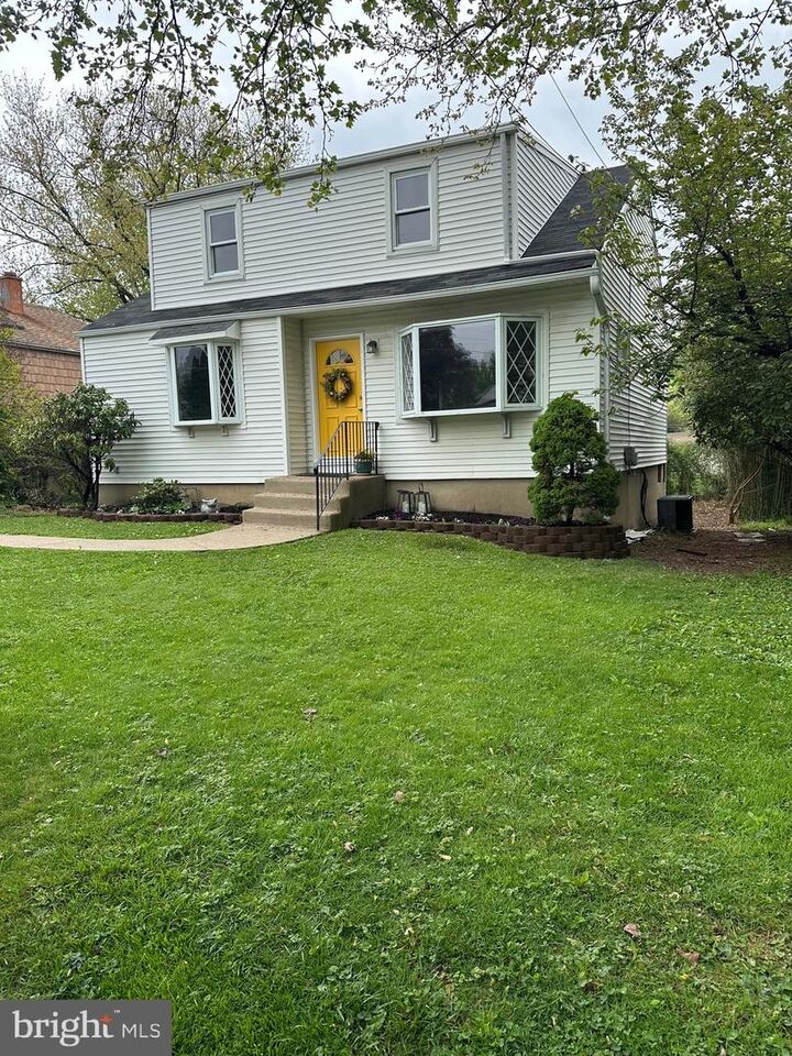 Property Photo:  1809 Lukens Avenue  PA 19090 