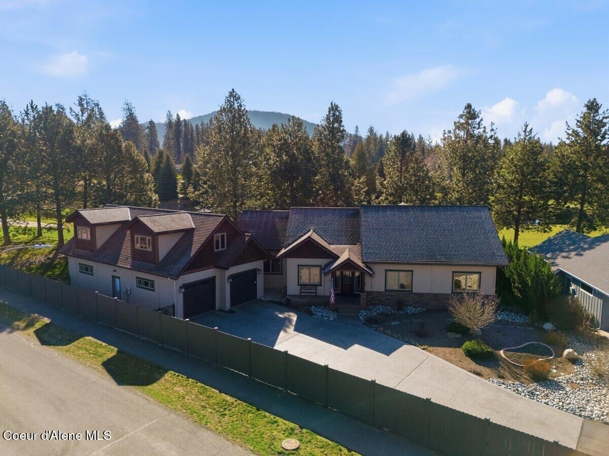 Property Photo:  1372 E Hofmeister Ct  ID 83835 