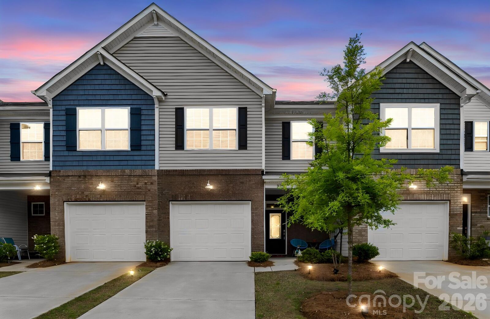 Property Photo: 14136 Castle Nook Drive NC 28273