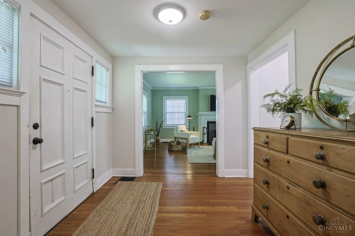 Property Photo:  2873 Linwood Avenue  OH 45208 