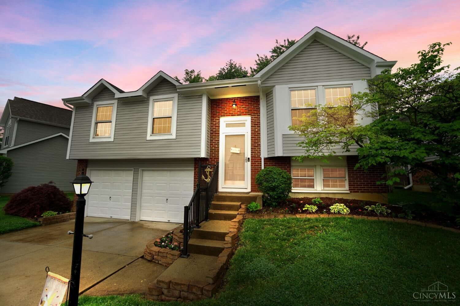 Property Photo: 4613 Laurel View Drive OH 45244