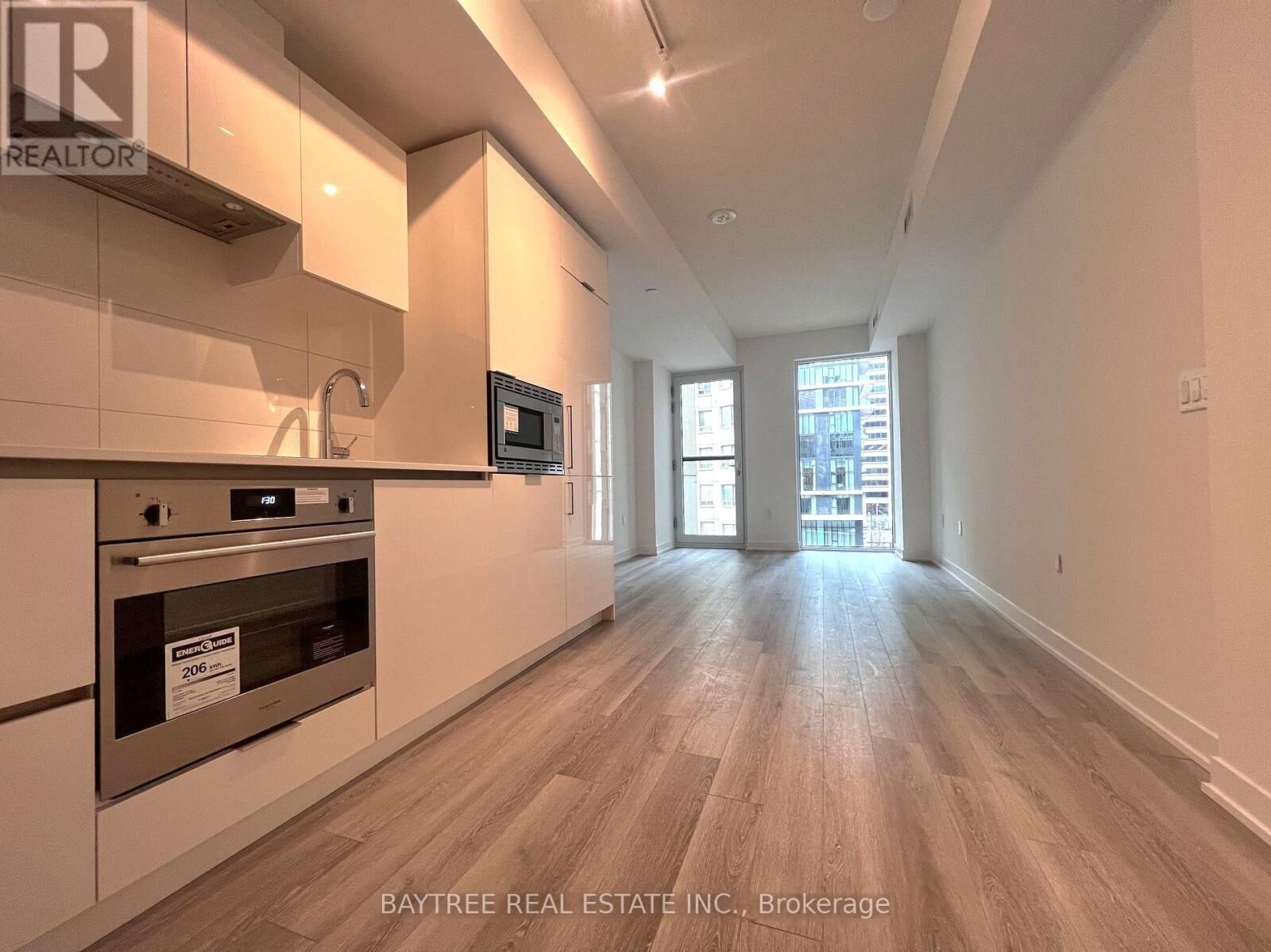 Property Photo:  121 St Patrick Street 413  ON M5T 3C1 